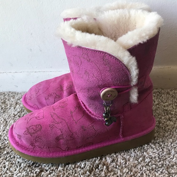 UGG Girl Pink Bailey Animal  Short Boots Size 3 - Picture 2 of 7